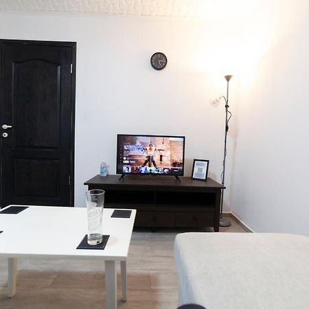 Arad City Center Comfortable Apartment Esterno foto