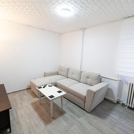 Arad City Center Comfortable Apartment Esterno foto