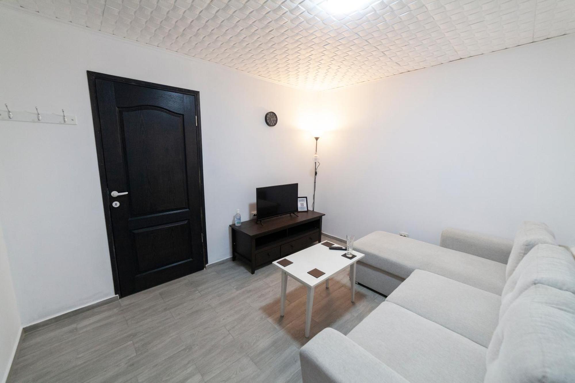 Arad City Center Comfortable Apartment Esterno foto